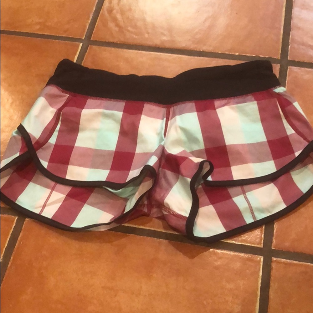 Plaid Lululemon speed shorts 4-way stretch